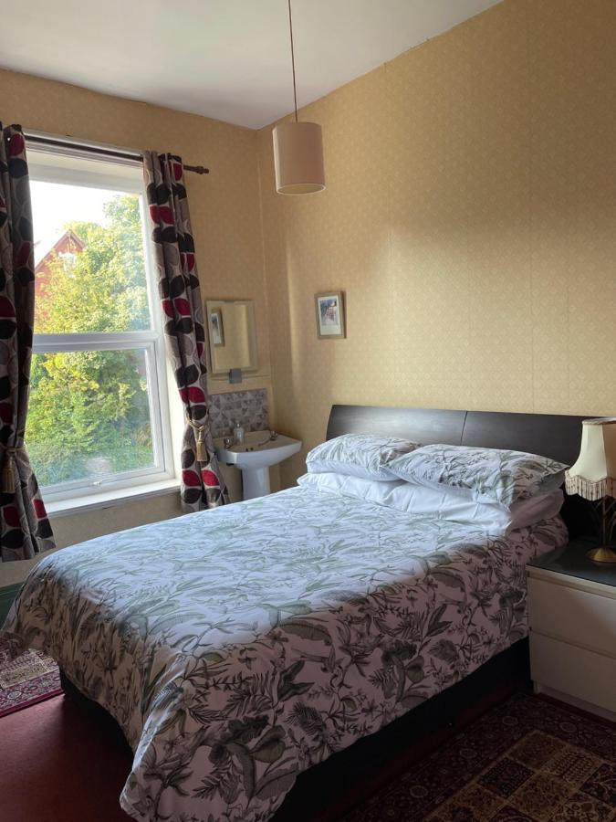 Bed & Breakfast Chimneys 3*